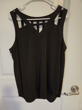 AUW Black Women's Strappy Back Tank Top Large